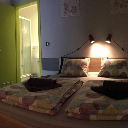 Hostel Chic Zagreb Extérieur photo