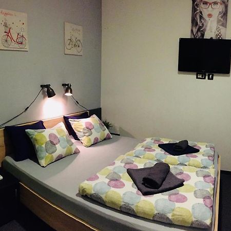 Hostel Chic Zagreb Extérieur photo