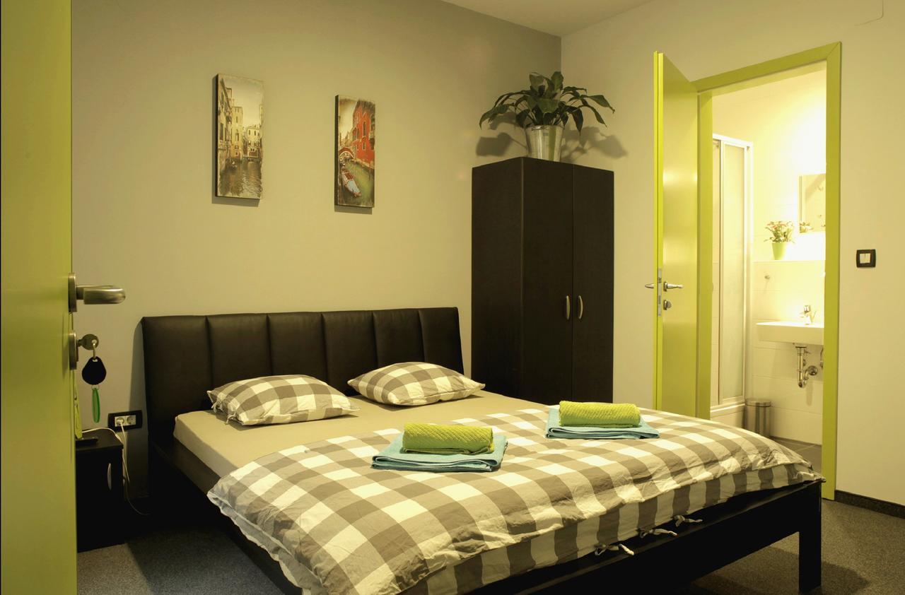 Hostel Chic Zagreb Extérieur photo
