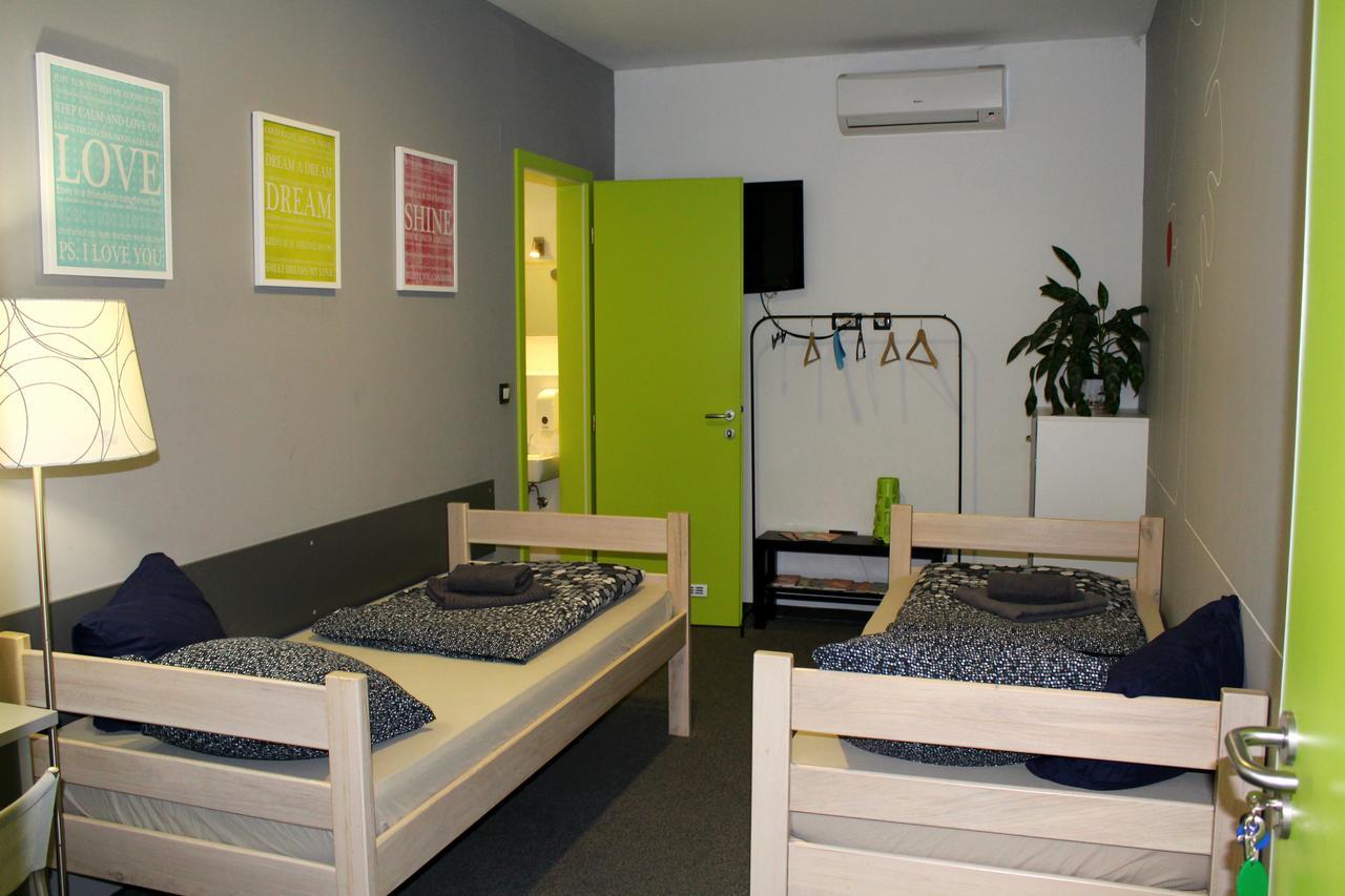 Hostel Chic Zagreb Extérieur photo