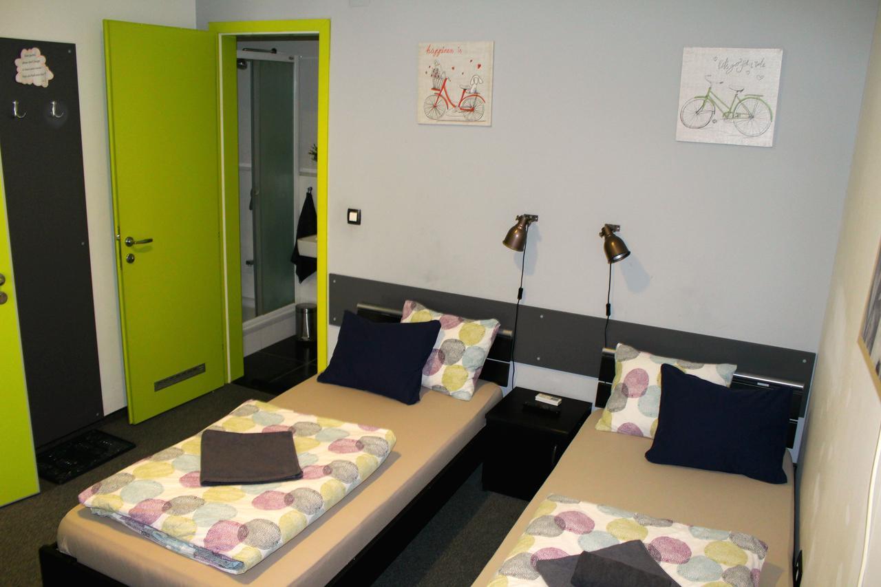 Hostel Chic Zagreb Extérieur photo